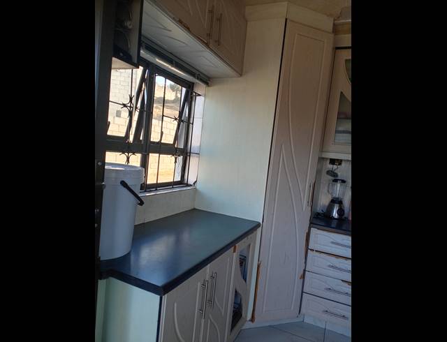 3 BEDROOM HOUSE FOR SALE IN UMLAZI K